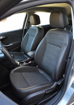 Opel Astra cena 32900 przebieg: 180000, rok produkcji 2014 z Płock małe 562
